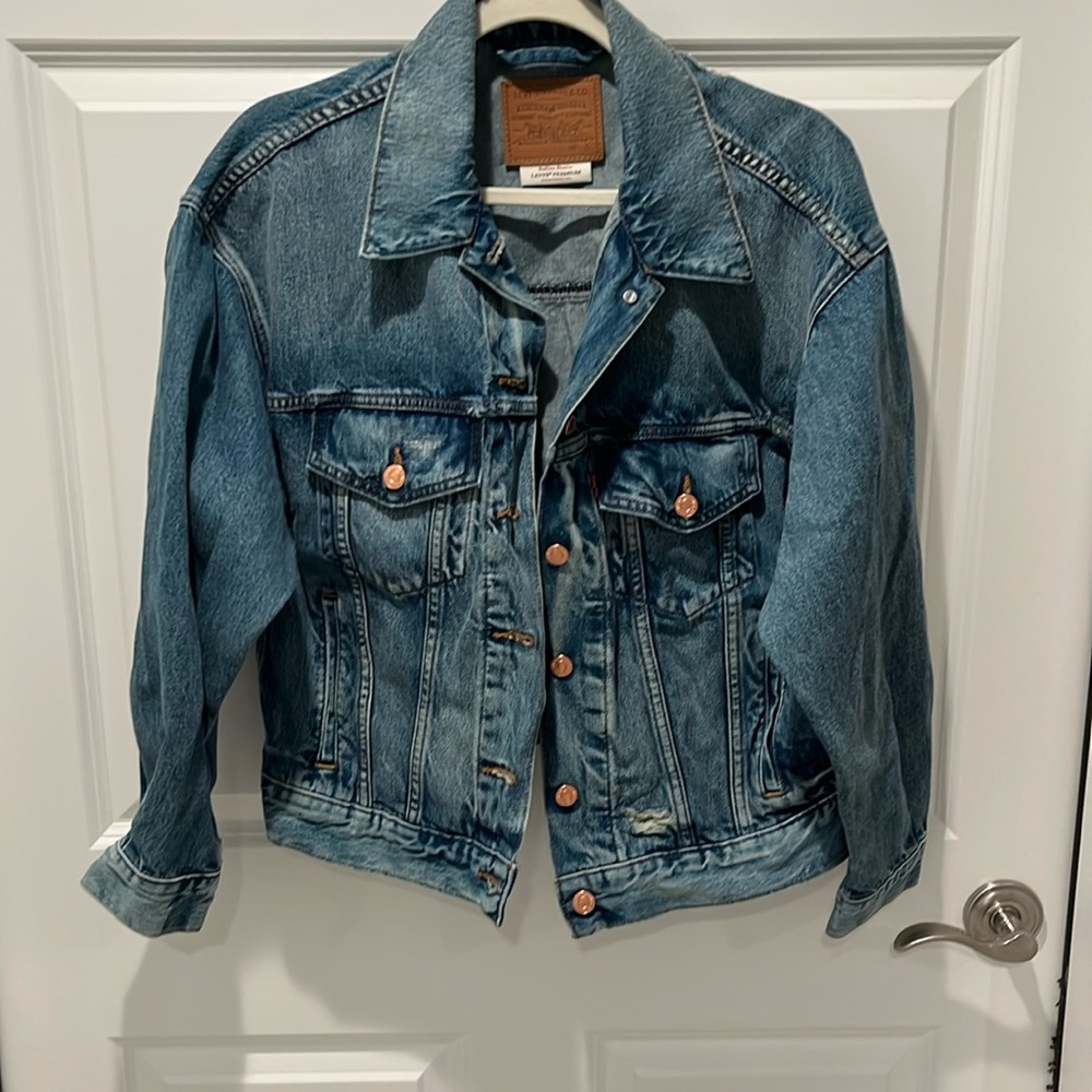 Levi's women's Jean jacket, oversized, size small
